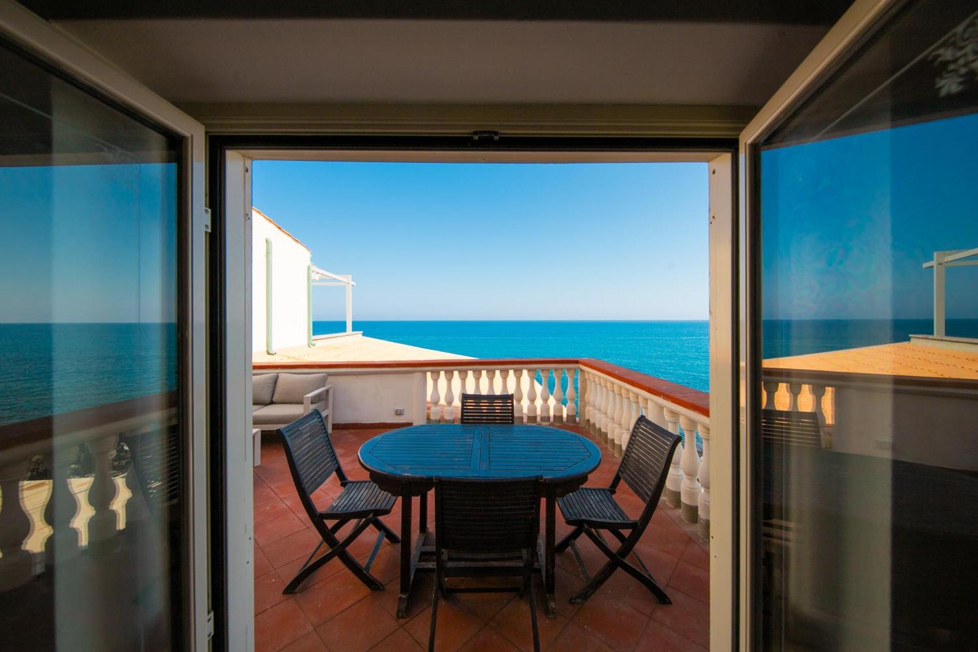 Alba Sul Mare By Caseserio Cefalù Kültér fotó